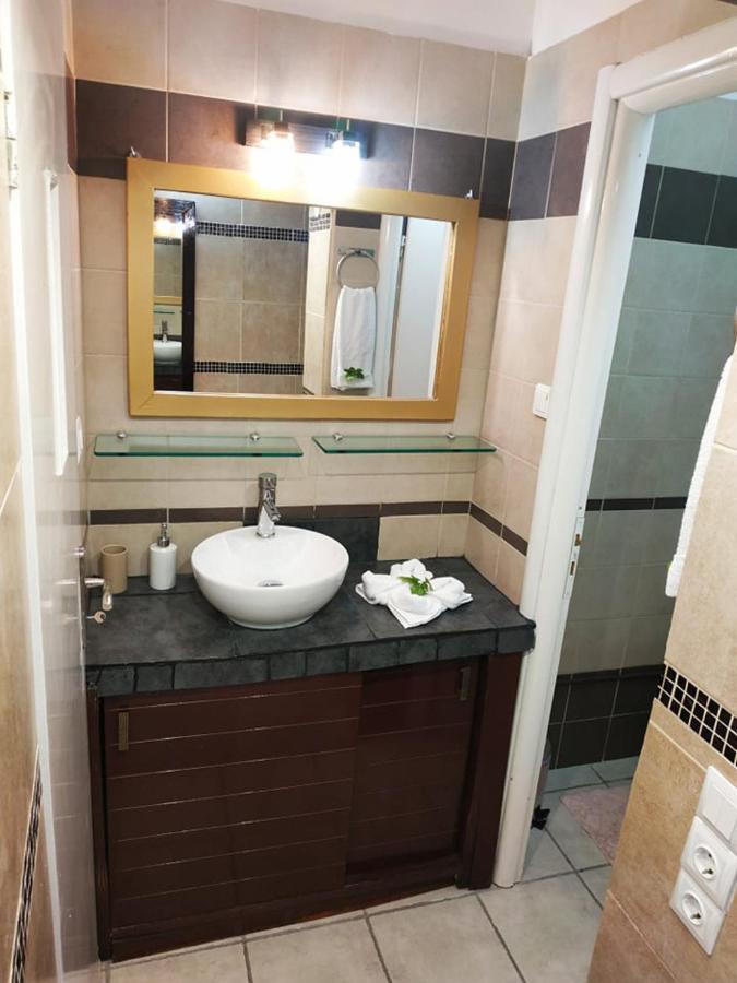 Sweet Home Suite Corinth Dış mekan fotoğraf